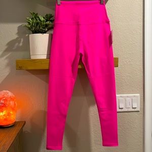 Beyond Yoga Spacedye HR 25”. Size M